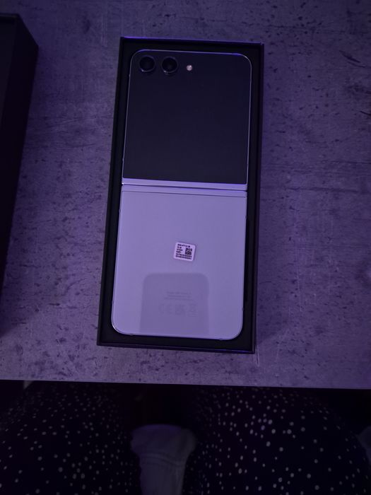 Telefon Samsung flip 5