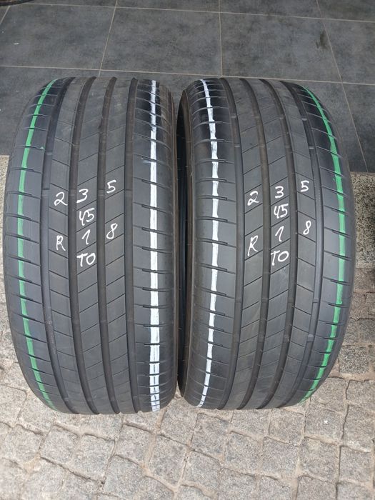 2 pneus 235 45 r18 tesla T0 Bridgestone
