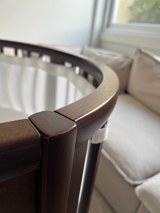 Cama Stokke® Sleepi Mini V3 (castanho) + Colchão + Lençóis + Tela