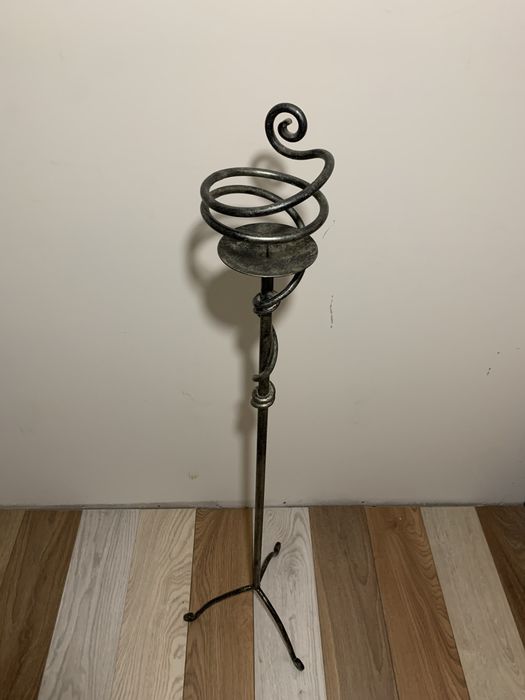 Świecznik metalowy 120cm malowany