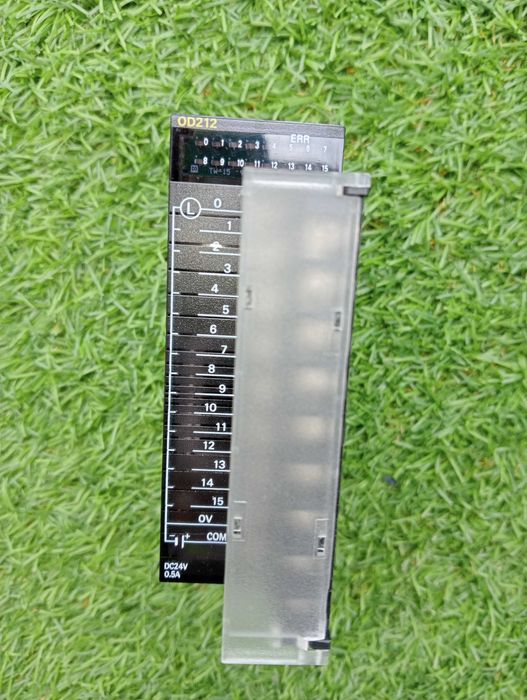 Módulo Omron CJ1W OD212
