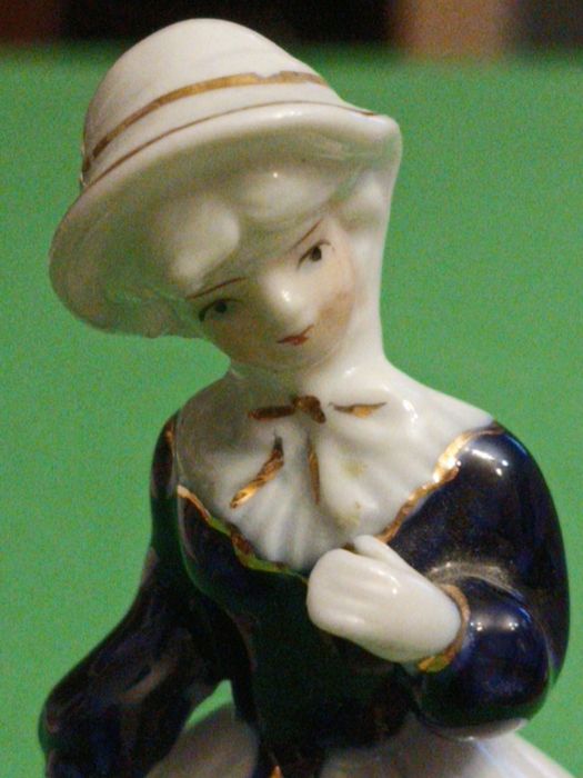 Figurka porcelanowa