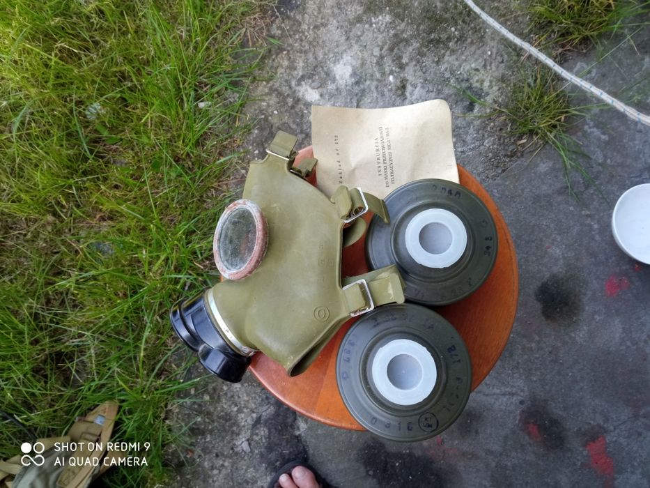 Toporek strażacki plus maska gazowa