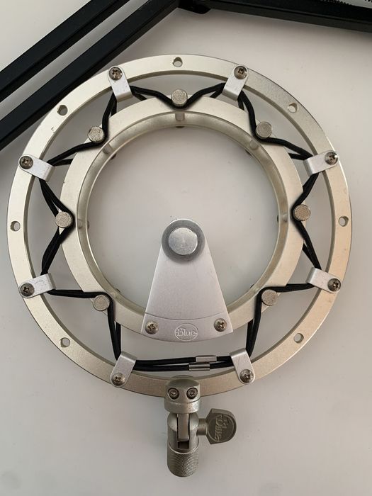 Blue Yeti USB + suporte aranha e braço