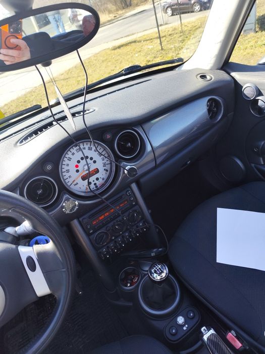 Mini Cooper R50, 2004r