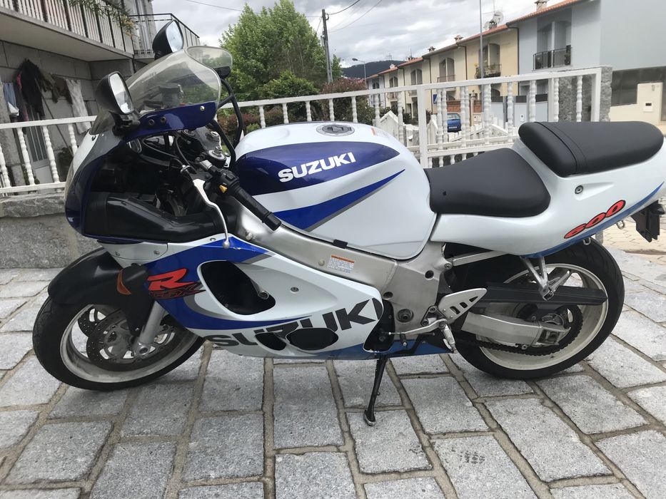 Suzuky gsxr 600 ano 2000