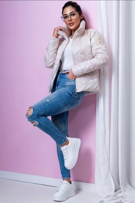 Beżowa pikowana kurtka ze stójką r.42