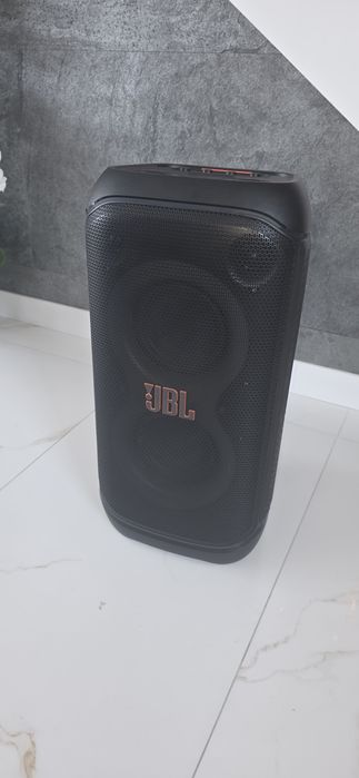 JBL  partybox 320 prawie nowy na gwarancji.