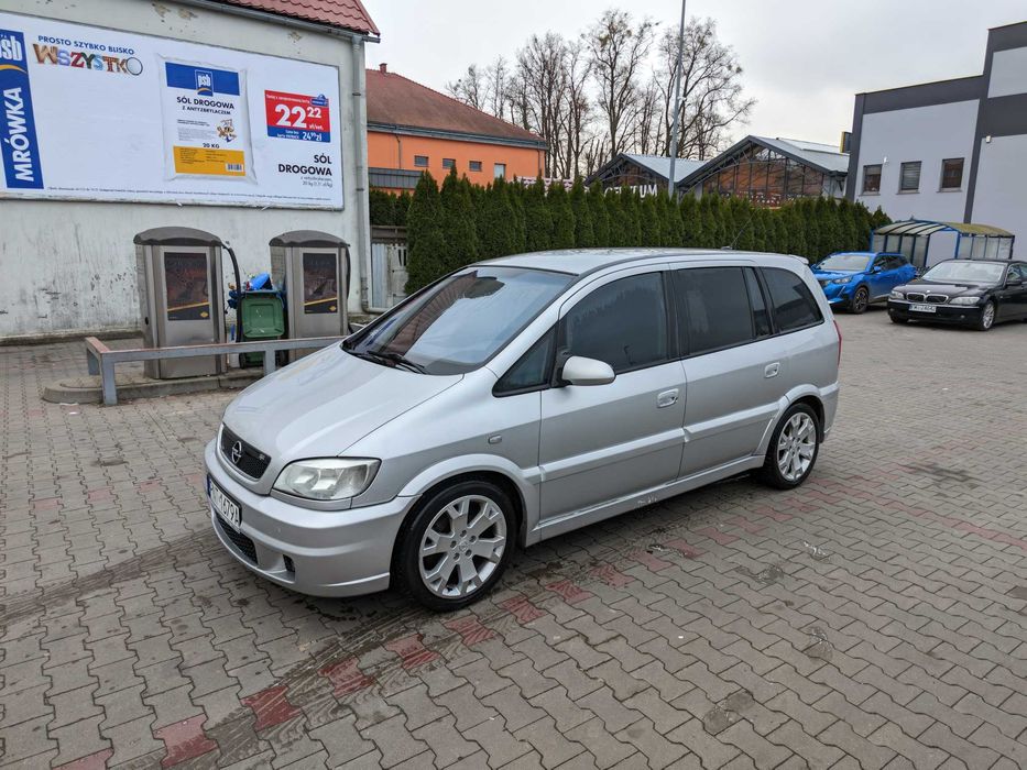Opel Zafira A OPC