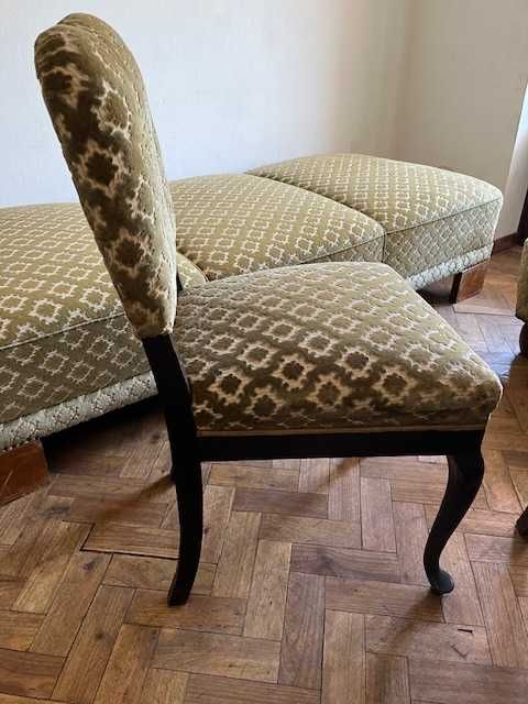 Bom conjunto clássico! mesa&cadeiras, poltrona e sofá no mesmo estilo