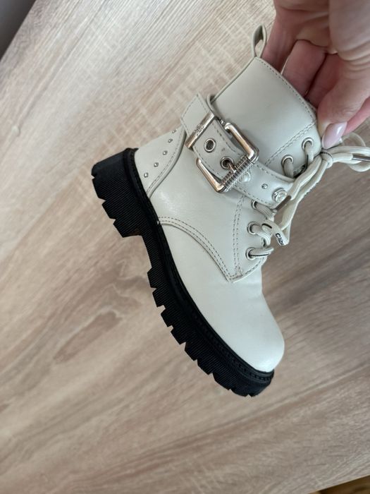 Продам зимові черевички для дівчинки