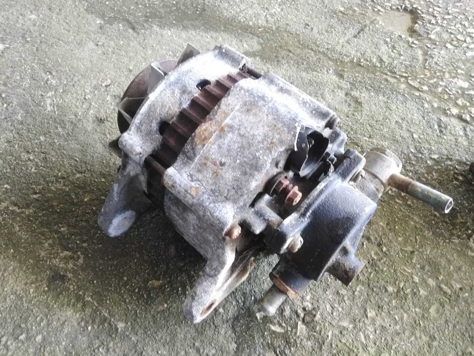Alternador Isuzo NKR 55L/35 2.8 de 1993