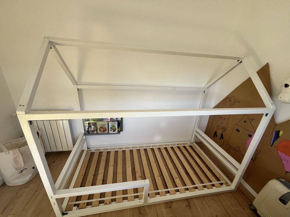 Cama montessori com colchão