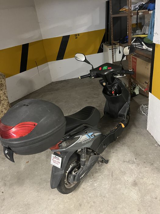 Scooter eletrica em muito boas condiçoes