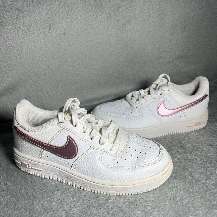 Кроссовки nike 28,5  размер стелька 18,5 см