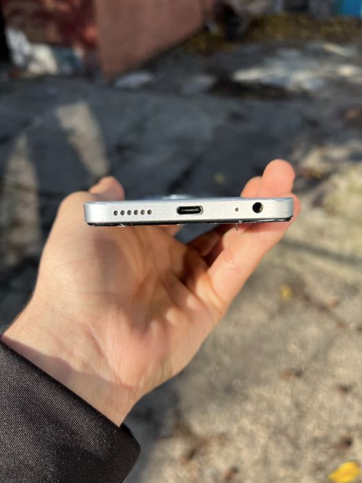 Tecno Spark Go 1 3/64GB 4G 2025 года