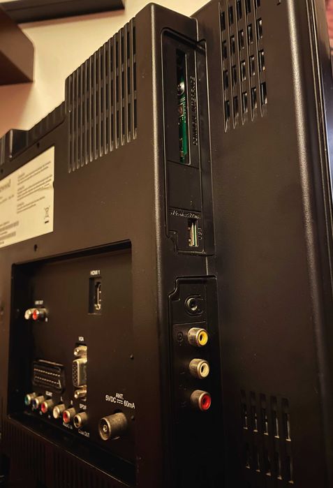 TV WESTWOOD LCD 19" - Modelo 19W10TDT4