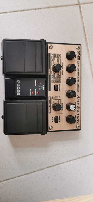 Boss GP20 Amp Factory - Simulador de amplificadores