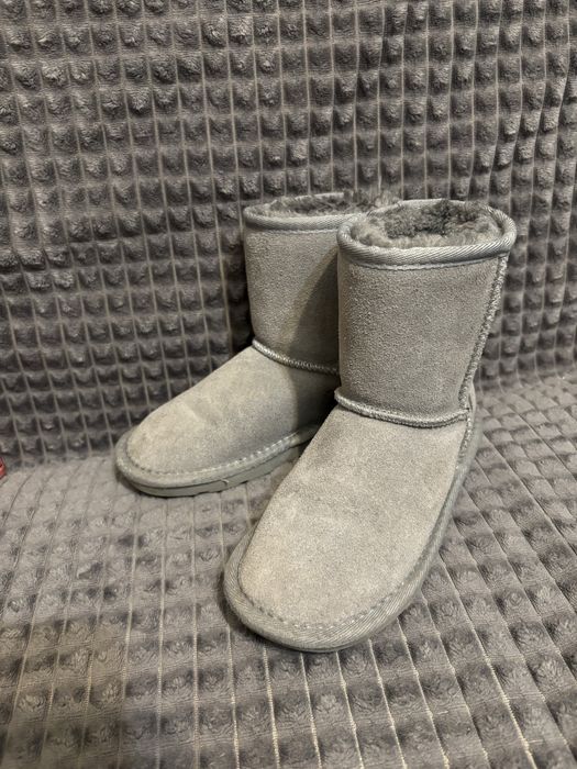 Уггі для дівчинки