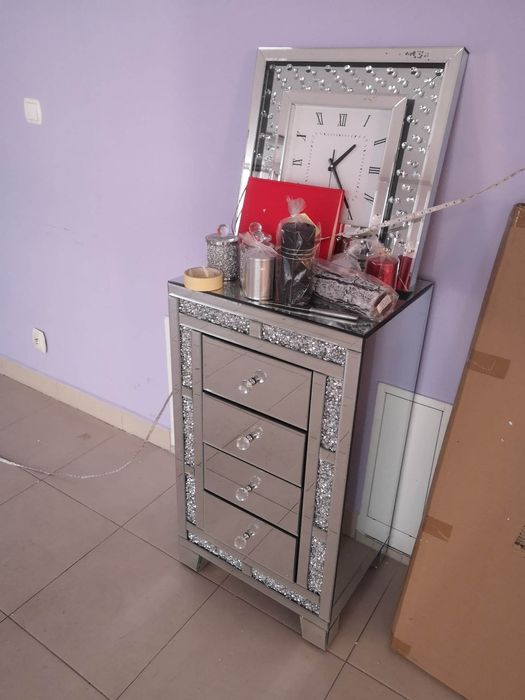 Zegar w stylu Nowoczesnym New York Modern Classic Pandora Glamour Krys