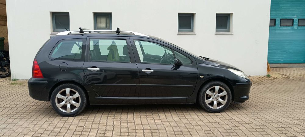 Peugeot 307 SW de 7 lugares, 1.6 HDi, de 90cv e sem FAP de origem
