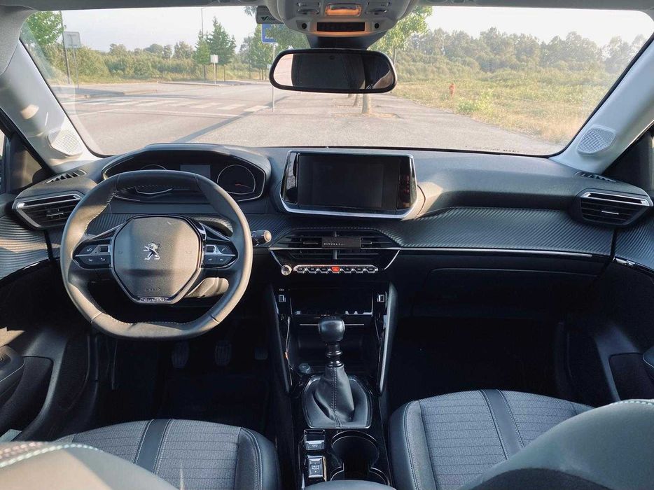 Peugeot 208 Allure 2023 — photo 5
