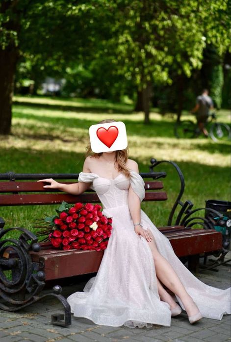 Плаття на випускний, випускна сукня