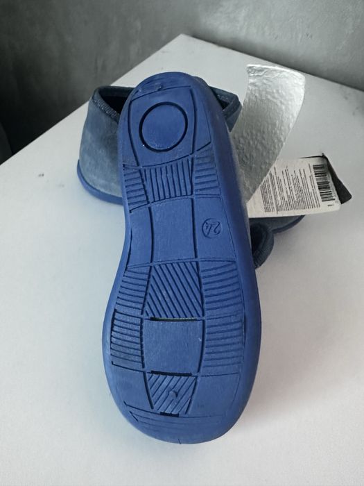 Продам нові тапочки 24 розмір