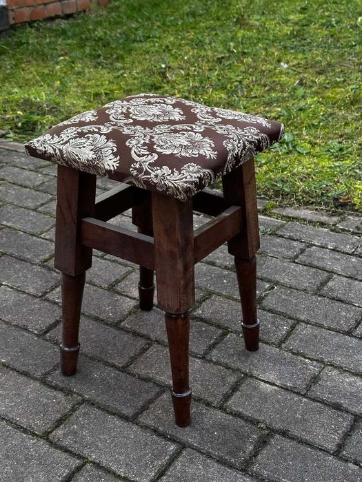 Табуретки на опт, ціна виробника. табуретки від виробника