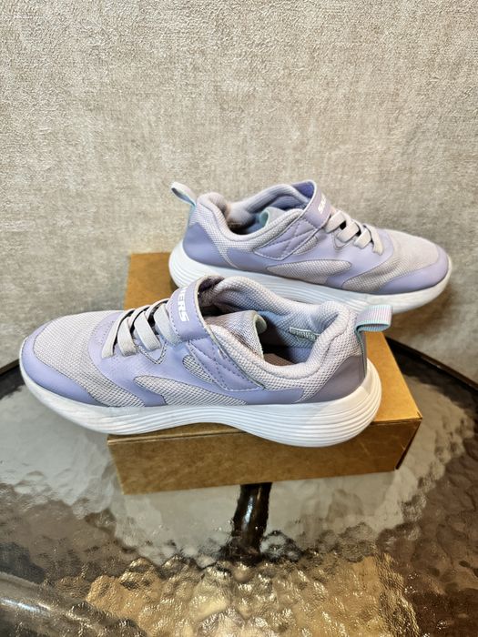 Кросівки для дівчинки Skechers, розмір - 32