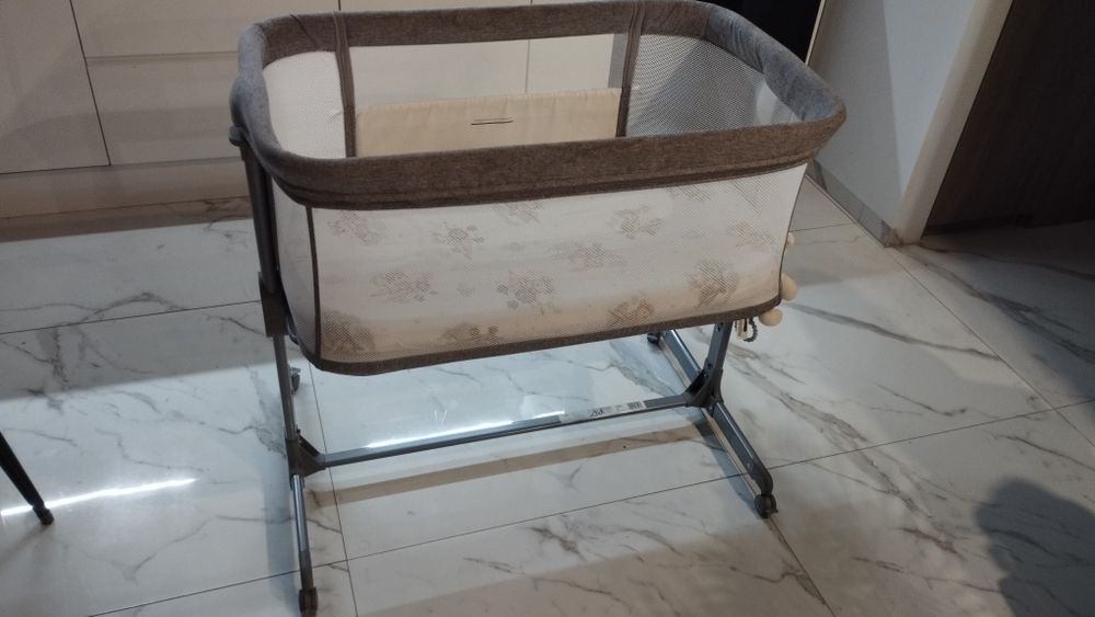 przystawka łóżeczko dostawne na kółkach