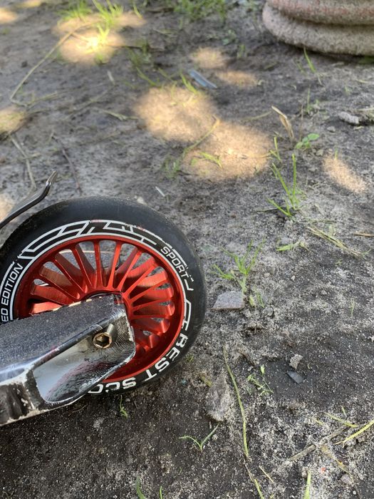 Трюковий самокат BEST SCOOTER хорошуму стані