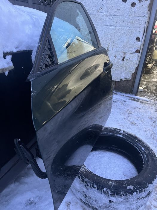 Drzwi do bmw e 91 e 90 prawe przednie