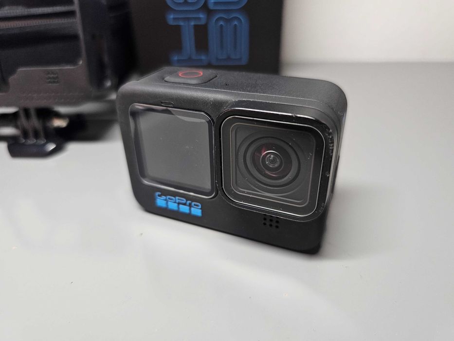 Екшн-камера GoPro Hero 11 Black Хороший стан