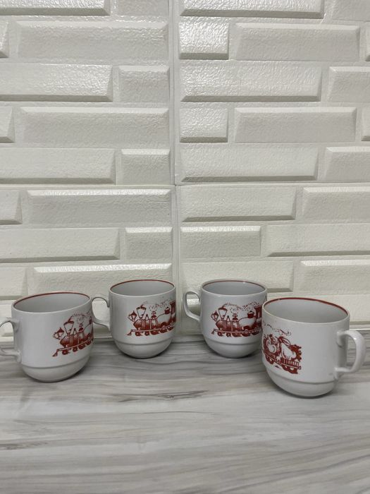 Чайний і кофейний сервіз в доброму стані