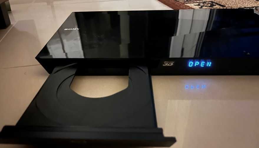 Sony Blu-ray Disc / DVD Player BDP-S4100 sprawny