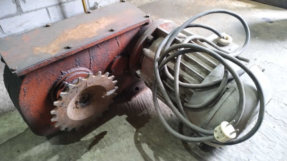 Редуктор для дровоколу