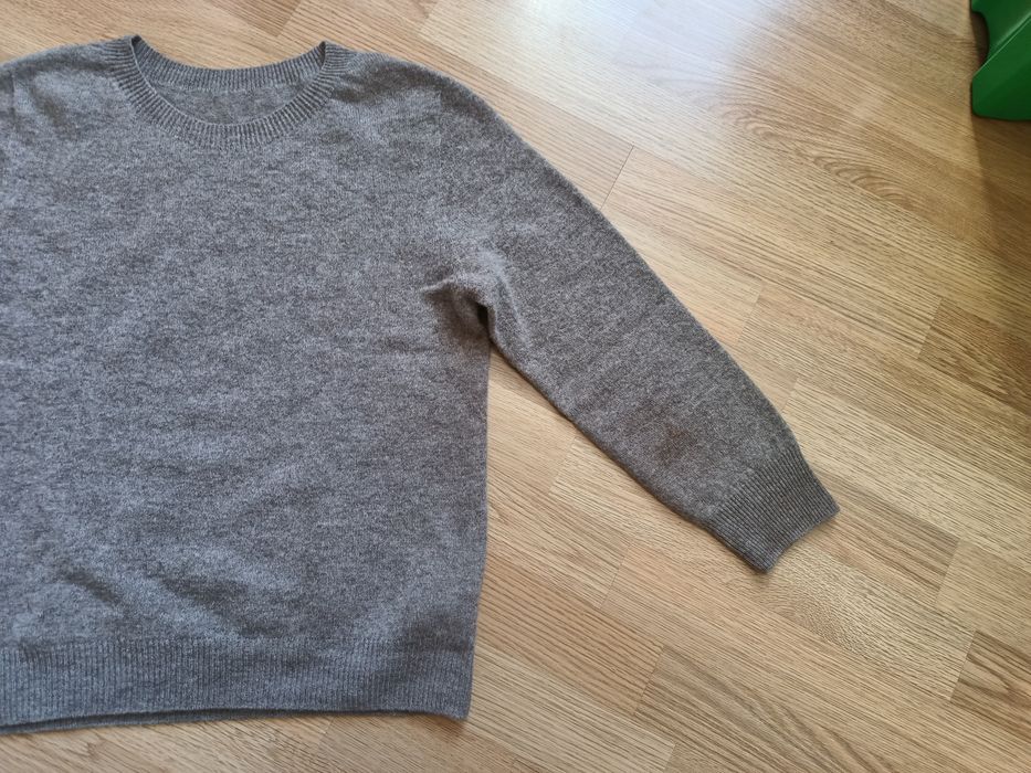 (r. M/L) wełniany sweterek z rękawem 3/4
