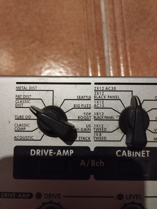 Processador de guitarra Korg ax1500G