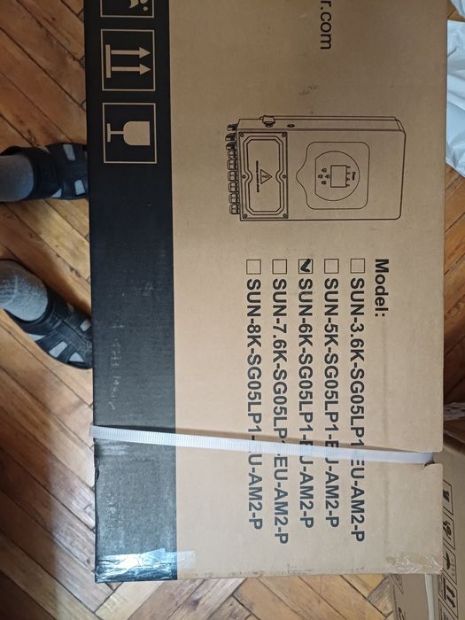 Гібридний інвертор Deye 6   кіловат