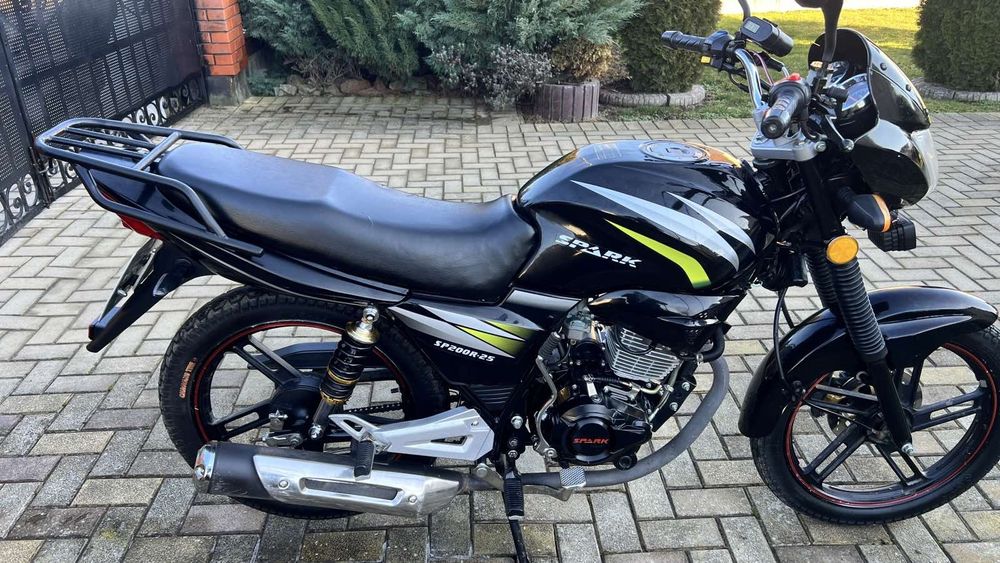 Продам мотоцикал у ідеальному стані  обєм 200 кубів.