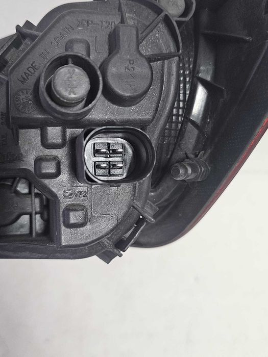 Farolim esquerdo Seat Leon ST (12/+) 127477