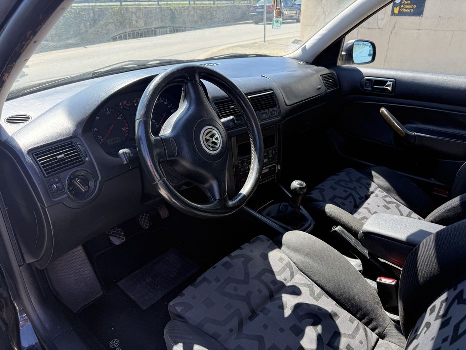 Volkswagen Golf IV 1.9 TDI 110cv foto 4