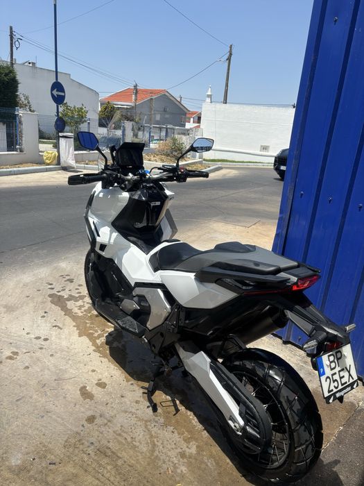 Vendo X-ADV de 2024 com SC Project