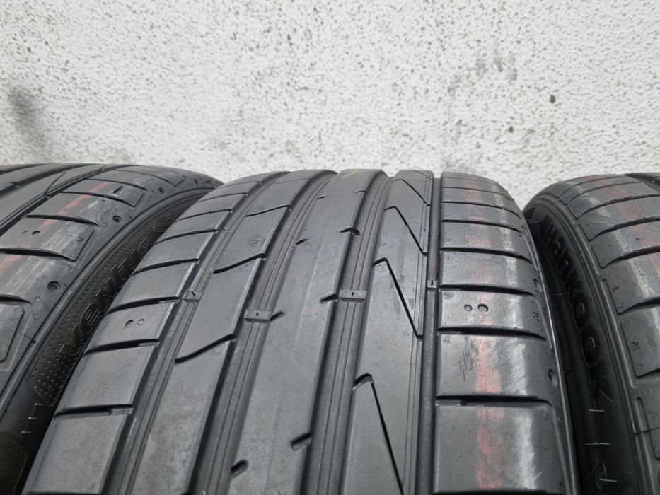 235/40/19 96Y Hankook Ventus S1Evo2 R01