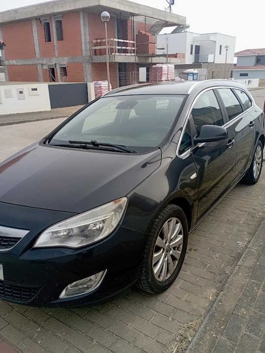 Opel Astra Sports Tourer — fotografia 7