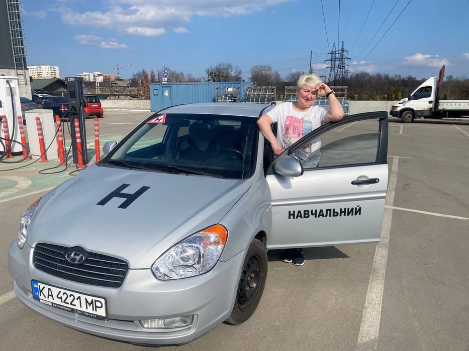 Інструктор з водіння . Автоінструктор . Инструктор по вождению