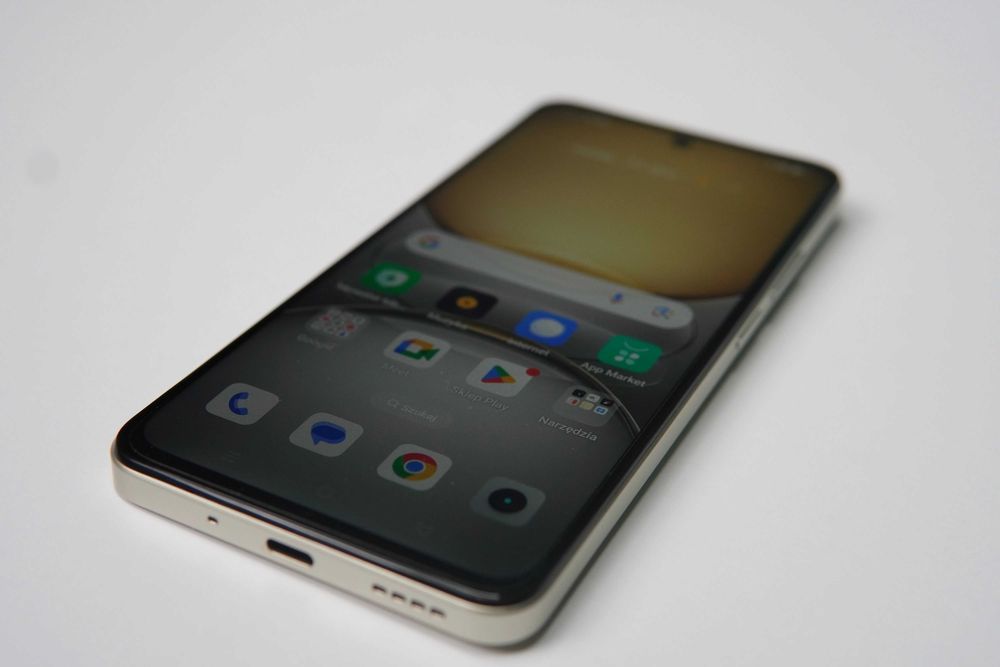 Realme C75 256gb | 8gb RAM | 6.72", 2400 x 1080px, IPS - STAN IDEALNY