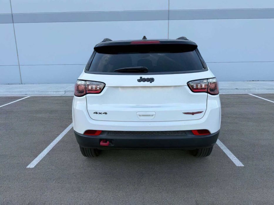 Jeep Compass Trailhawk      2019
