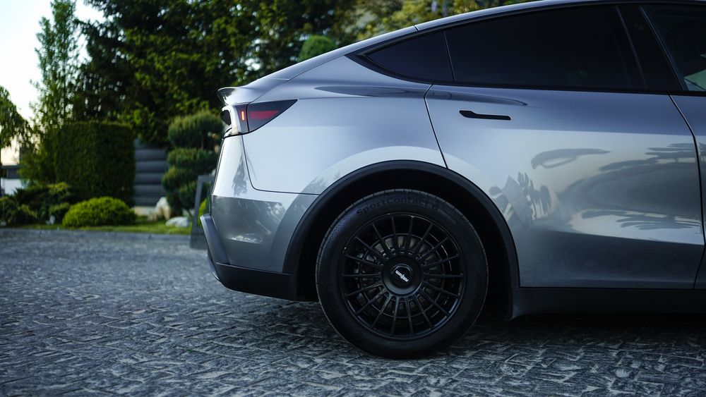 Продається Tesla Model Y Juniper 2025 AWD